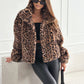 Fluffy kort kåpe med leopardmønster til dame