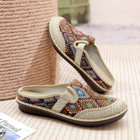 Broderte sandaler med myk såle i lin for kvinner
