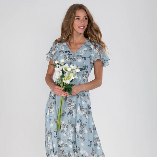 Kortermet lang kjole med blomstertrykk